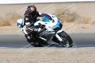 media/Jan-08-2022-SoCal Trackdays (Sat) [[1ec2777125]]/Turn 15 Inside (950am)/